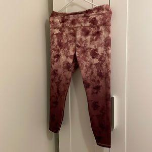 Athleta Elation 7/8 Tights in Ombré/Tie-Dye